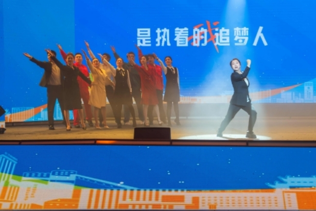 1792395067768117.jpeg 践杏装多”事讽想.jpg